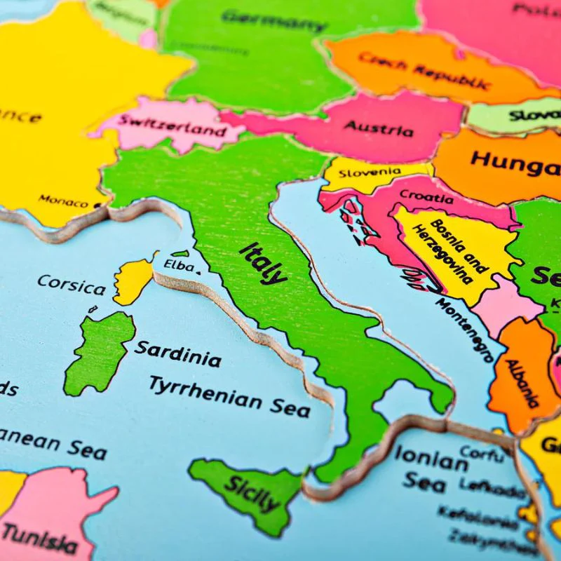 Bigjigs Toys Europe Inset Puzzle - Image 3