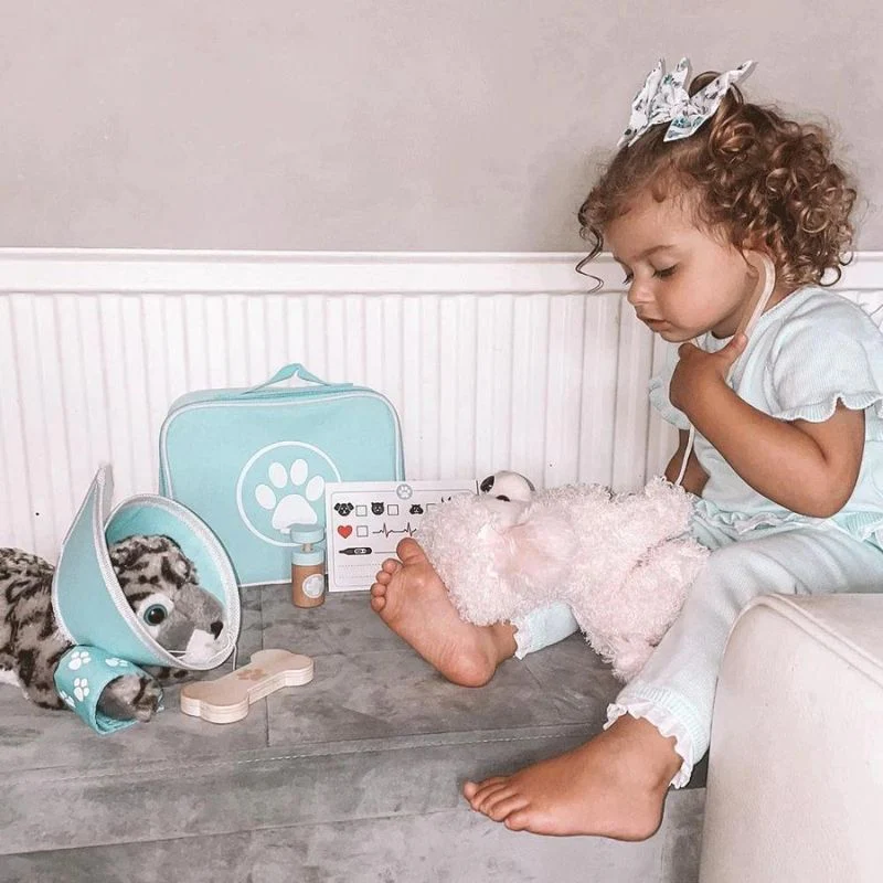 Bigjigs Toys Veterinary Set - Image 5