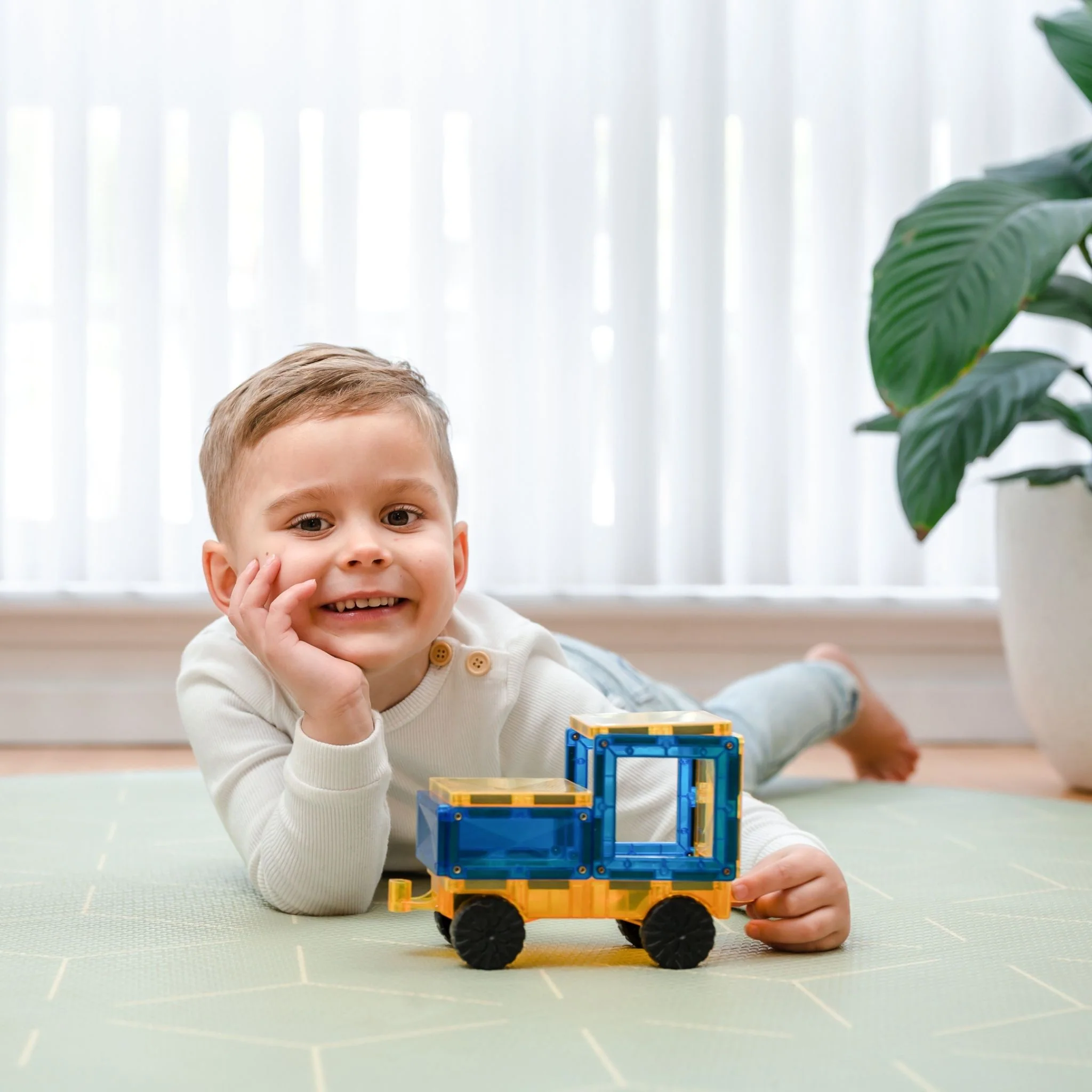 Connetix Magnetic Tiles 2 Piece Rainbow Car Pack - Image 4