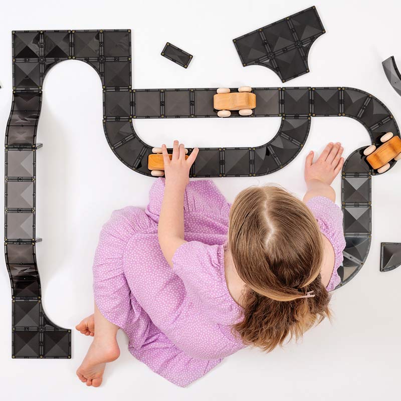 Connetix Magnetic Tiles 48 Piece Roads Creative Pack - Image 13