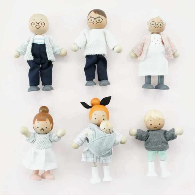 Le Toy Van Doll Family - Image 4