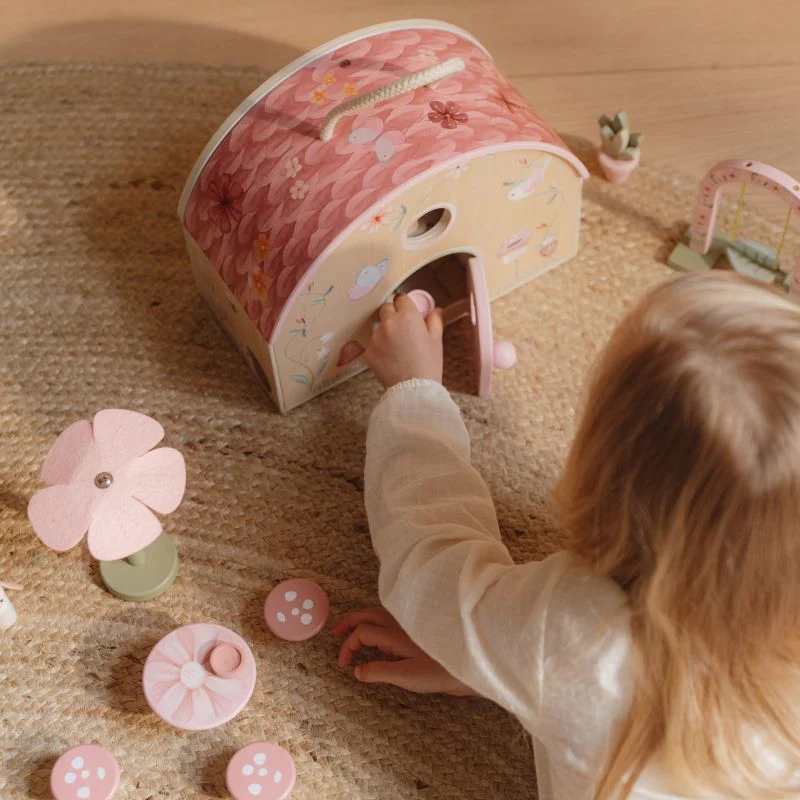 Little Dutch Dolls House - Fairy Garden - Image 10