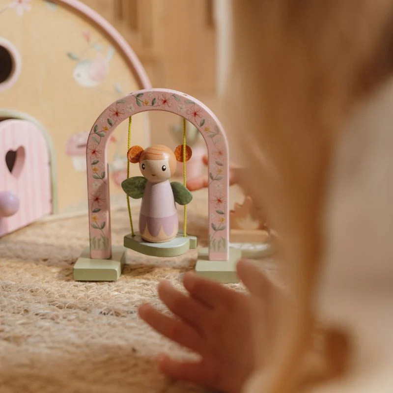 Little Dutch Dolls House - Fairy Garden - Image 11